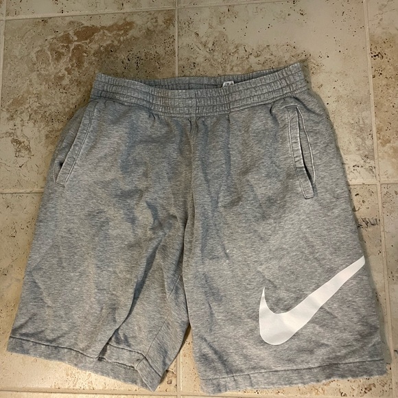 Nike grey sweat shorts size large - Picture 1 of 4